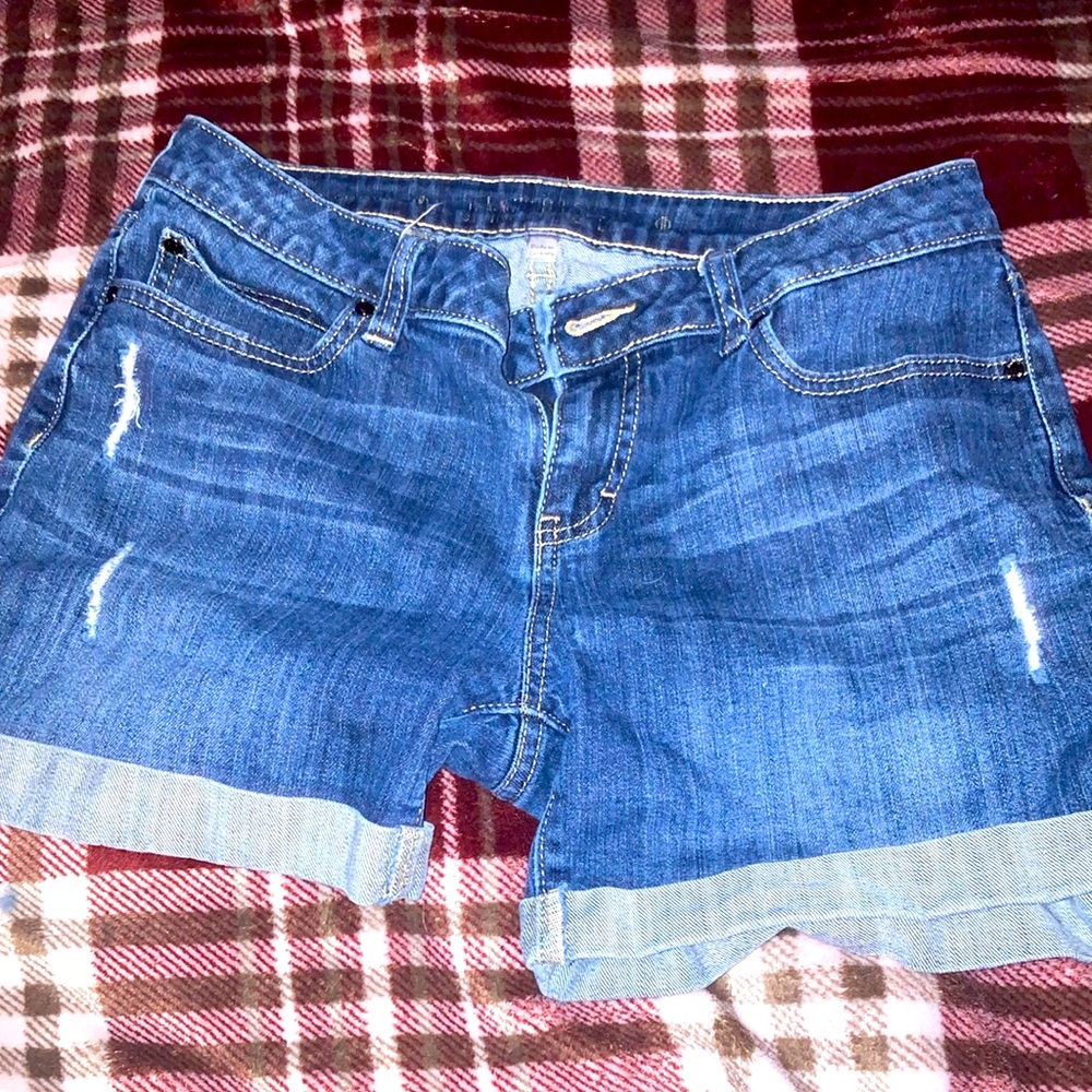 Cute blue short jeans